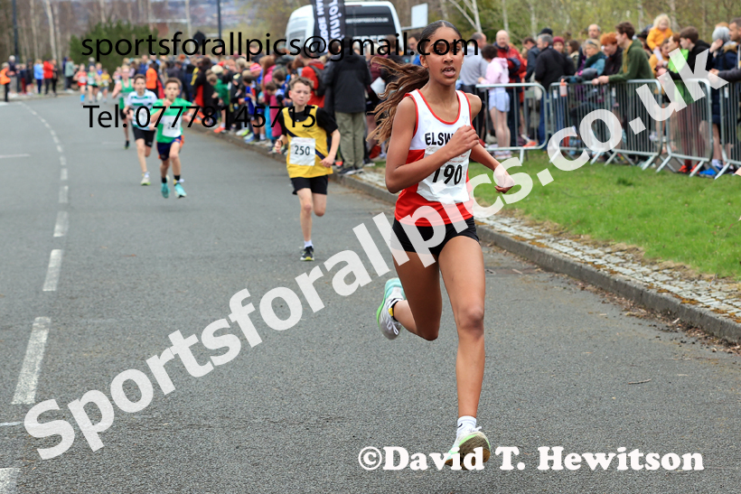 Boys and Girls Under-14s, 2026 Elswick Harriers Good Friday Road Relays and Young Athletes, Newburn,  Newcastle upon Tyne. Photo: David T. Hewitson/Sports for All Pics